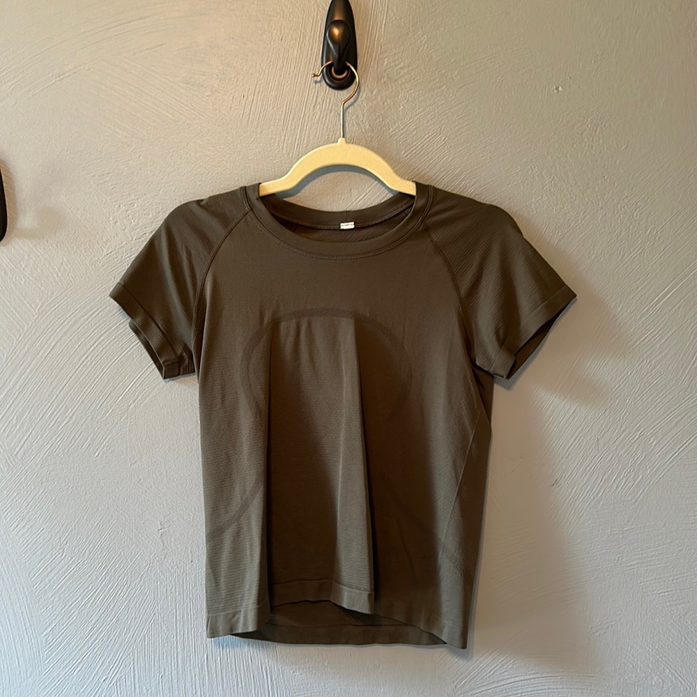 LULULEMON Olive Green Swiftly Tech Short-Sleeve Shirt 2.0 - Color Sold Out
